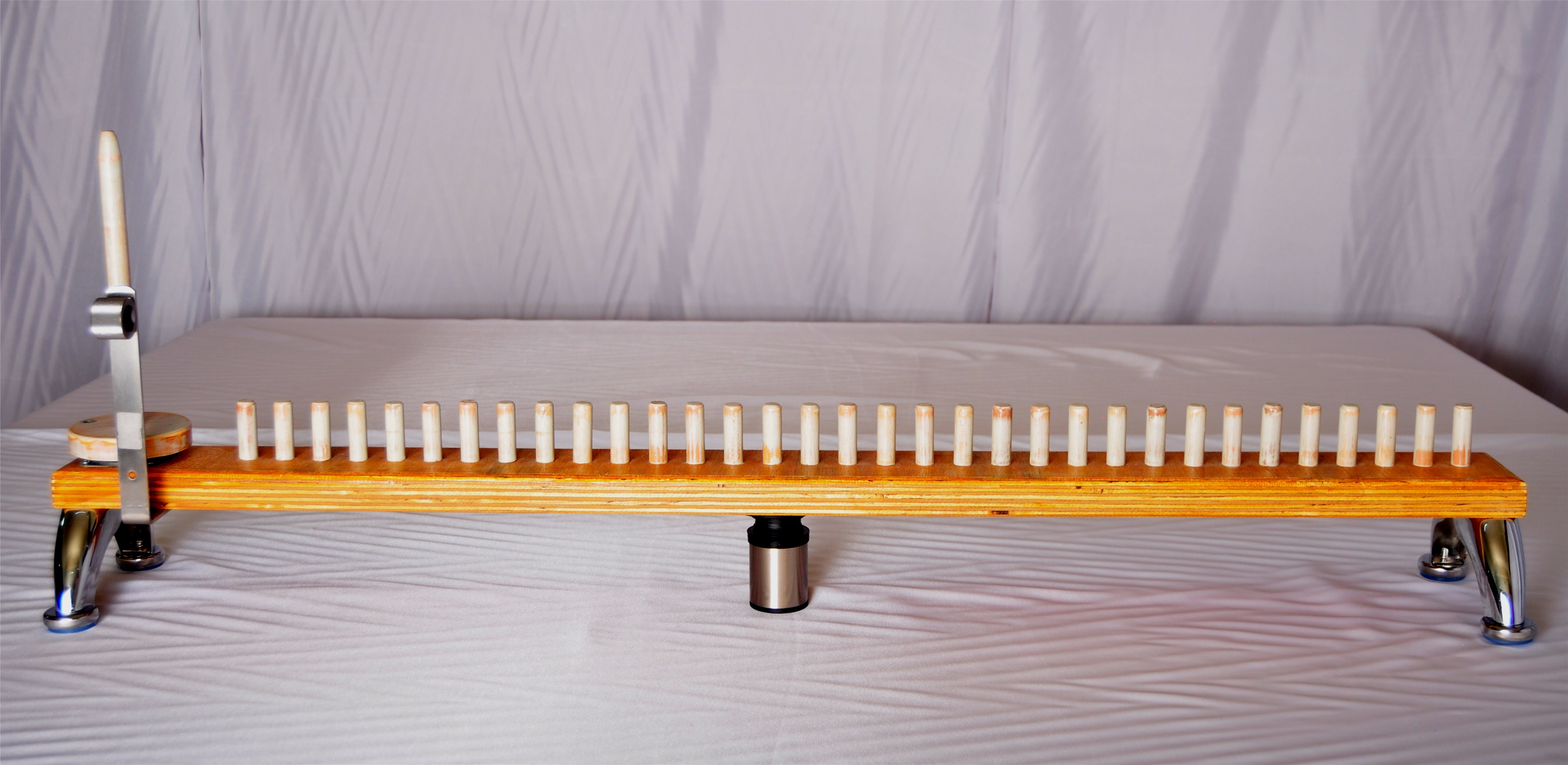 Model D — 16 mm Loom