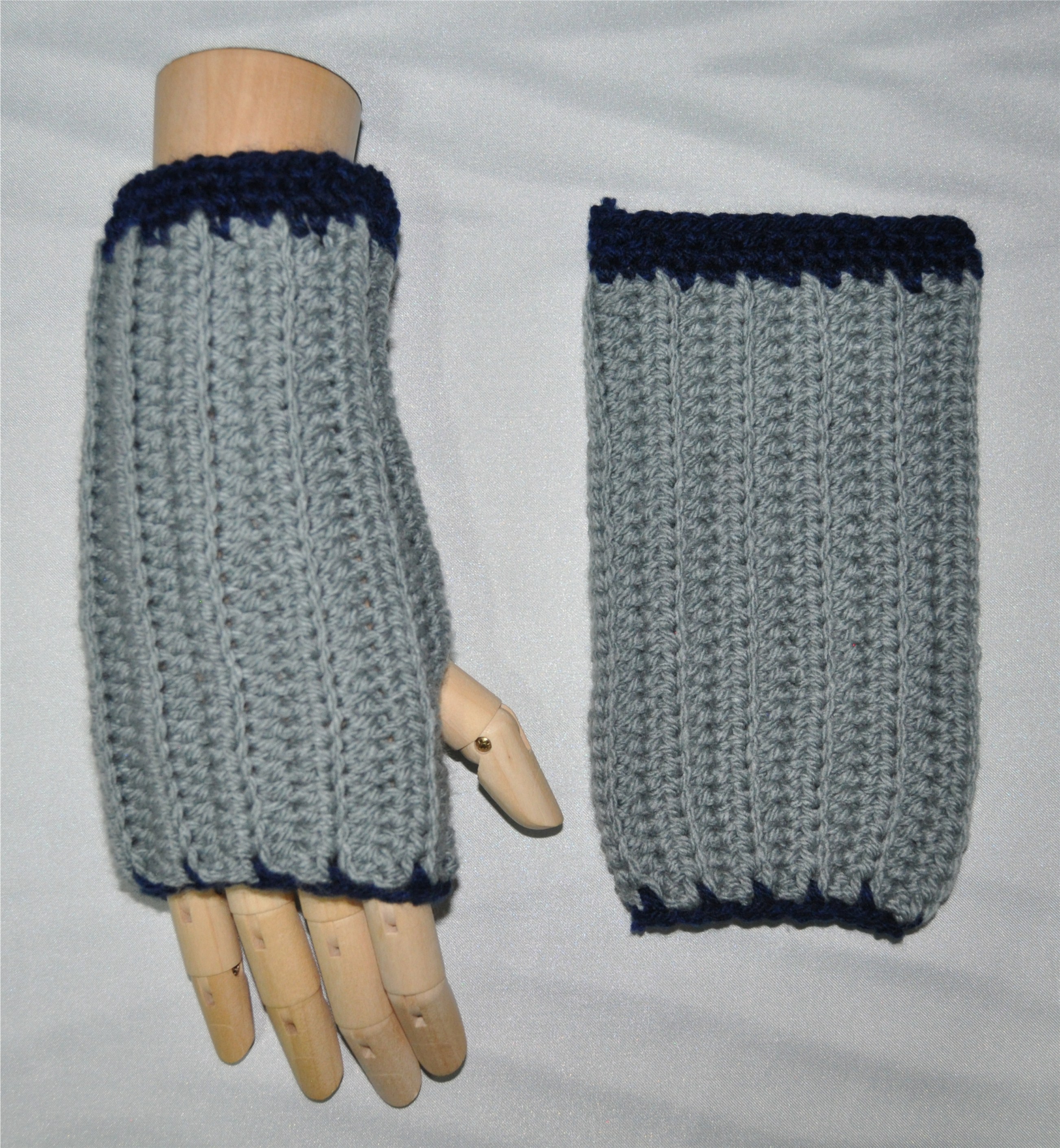 Fingerless Gloves